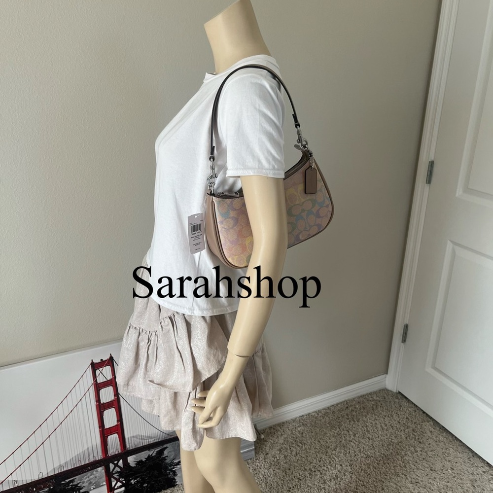 ✅Coach Teri Shoulder Bag In Rainbow Signature Canvas - Picture 8 of 13